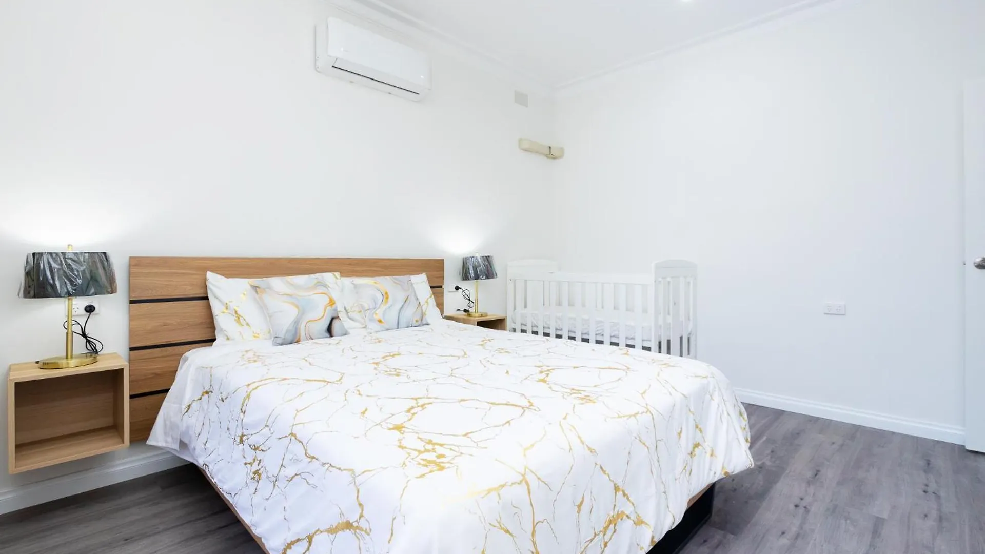 Adelaide Escape And Business-3Bath Full Kitchen Fast Wifi 3Tv-For Large Families And Group Hotel
